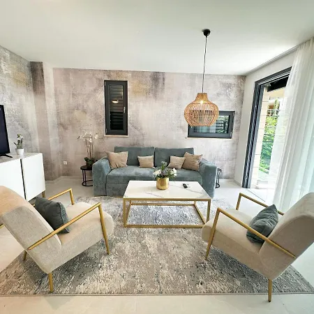 Apartman Luxury Larimar Kožino