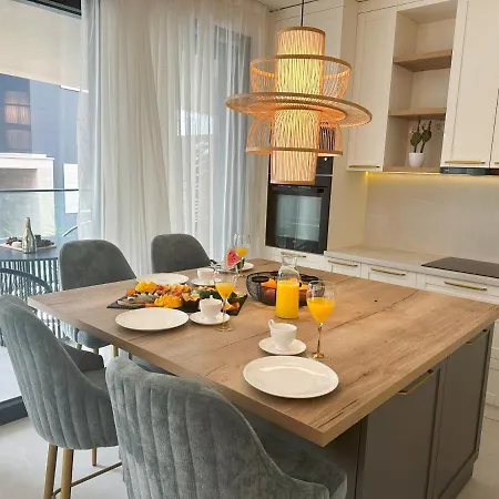 Luxury Larimar Apartman Kožino